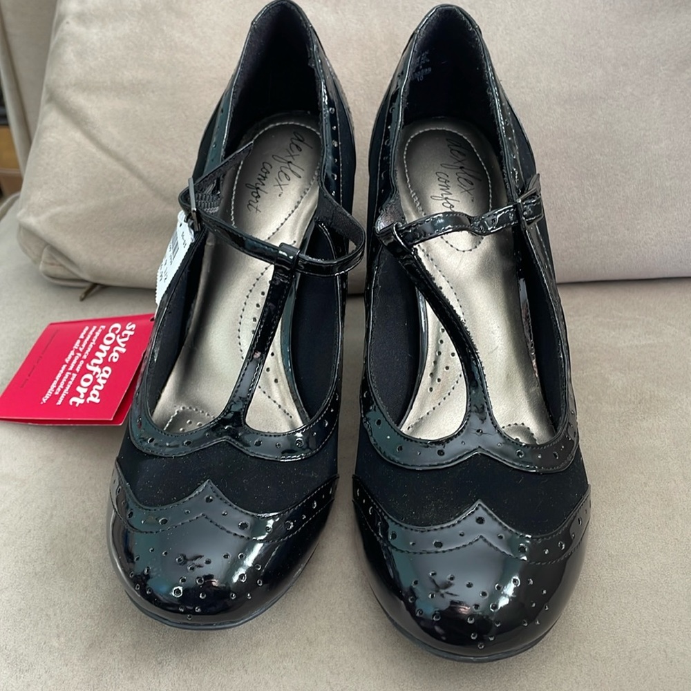 NWT women’s Dexflex Comfort Mary Jane Heels, black, size 9 1/2